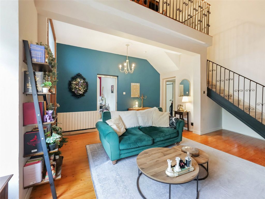 Additional image 4 of 3 bed flat for saleOakshaw Street West, Paisley, Renfrewshire PA1