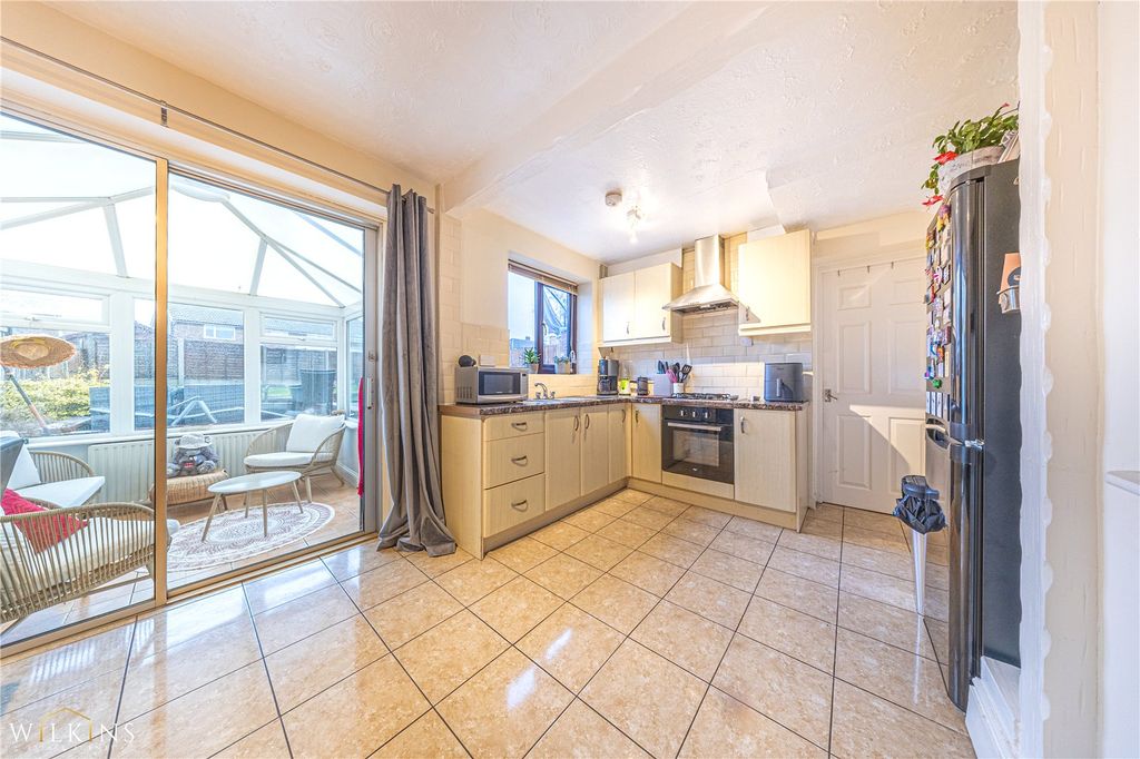 Property photo 2 of 30 Picture No. 04