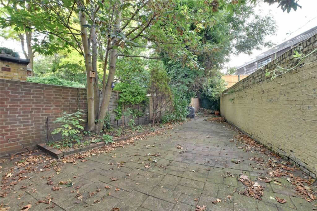 Property photo 2 of 12