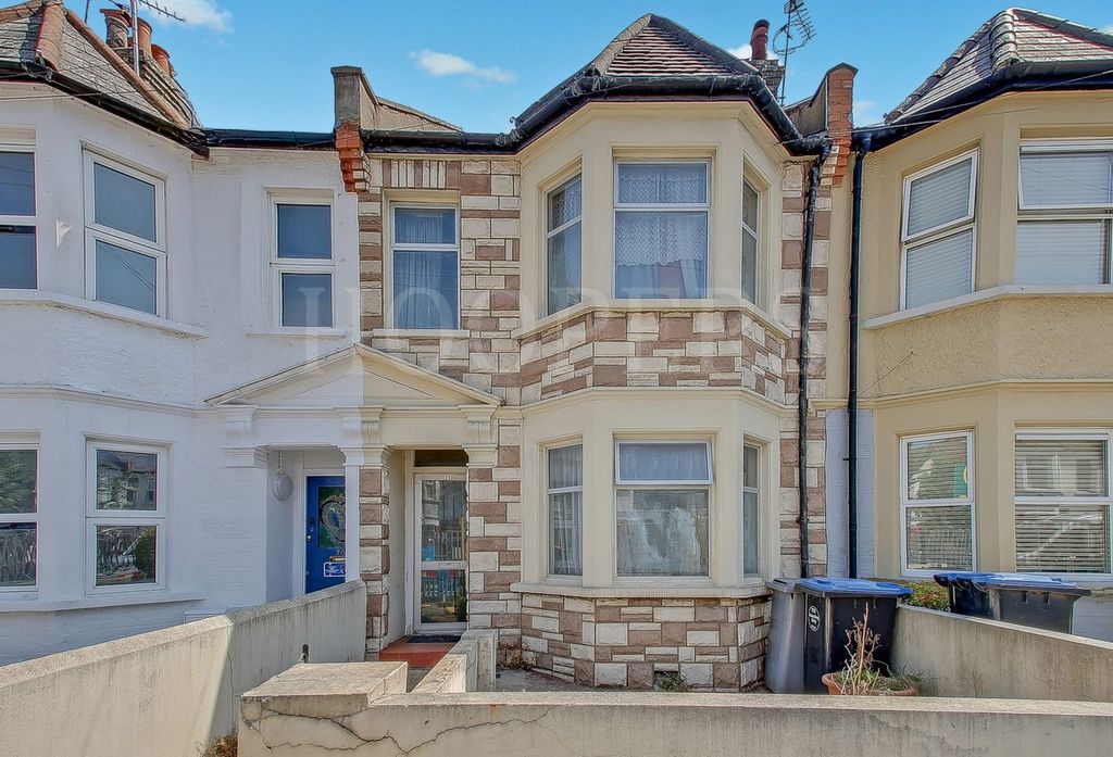 Property photo 1 of 10