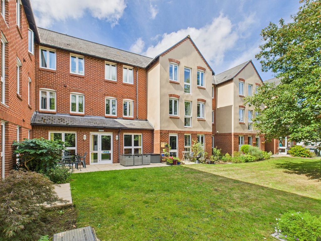Property photo 1 of 16