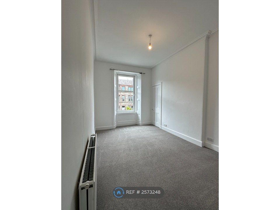 Property photo 3 of 8 Bedroom 2