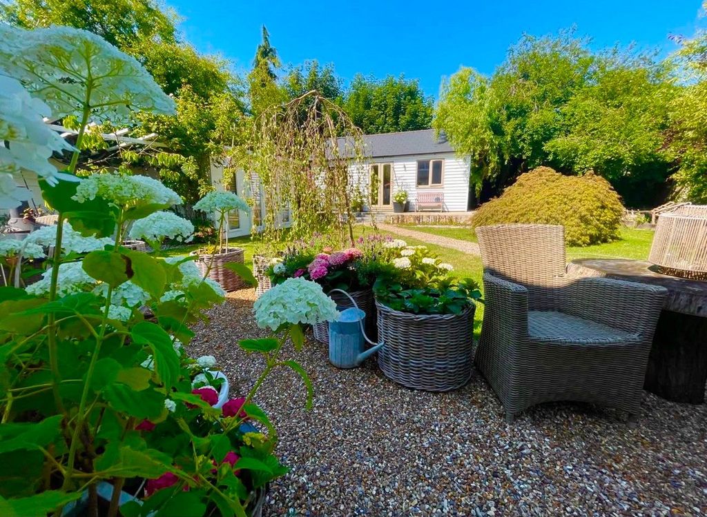 Property photo 1 of 48