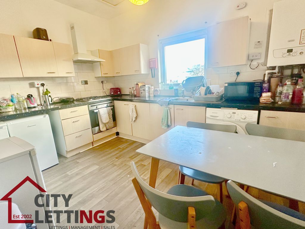 Property photo 3 of 13 Img_0695