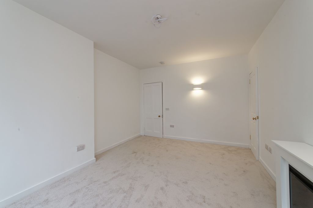 Property photo 3 of 14 Property Image 3