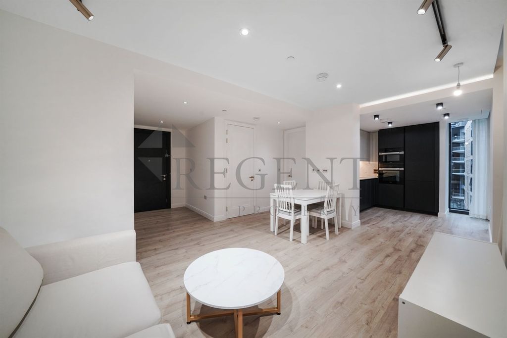 Property photo 3 of 19 Open Plan
