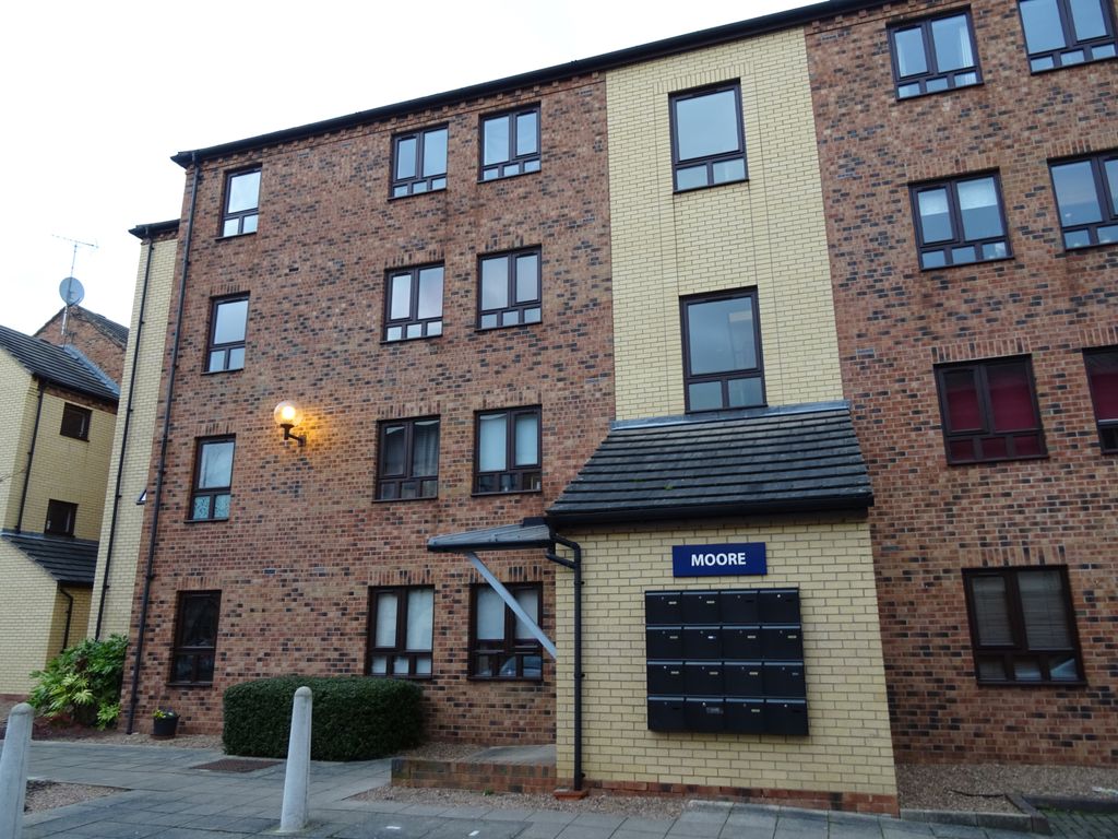 Property photo 1 of 6 2 Bed Apartment