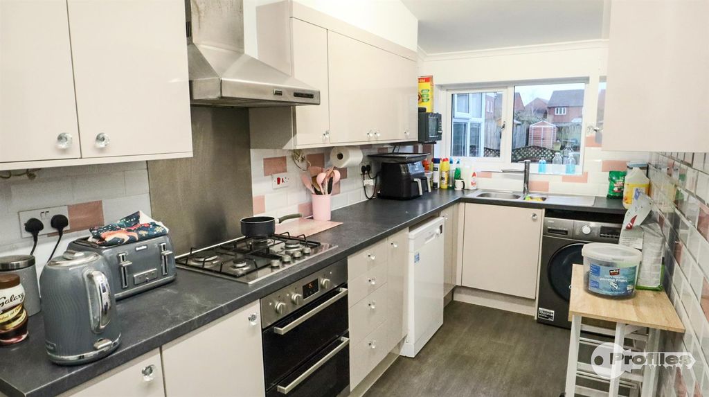 Property photo 3 of 23 Img_8897.Jpg