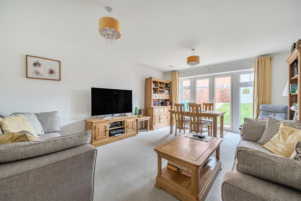 Property photo 2 of 14 1374881-11-690A2766B081c.Jpg