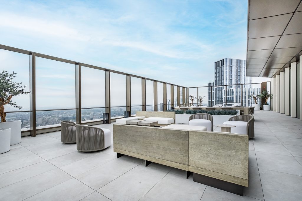 Property photo 2 of 40 Thames-City-07