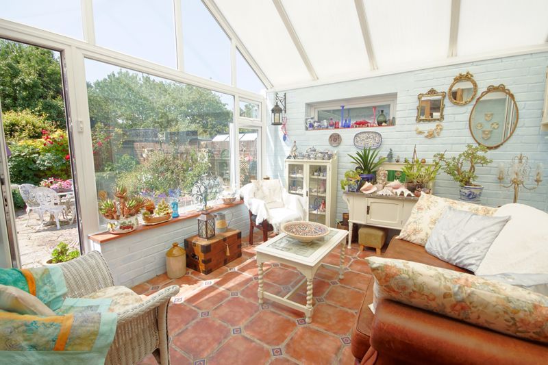 Property photo 3 of 20 Conservatory
