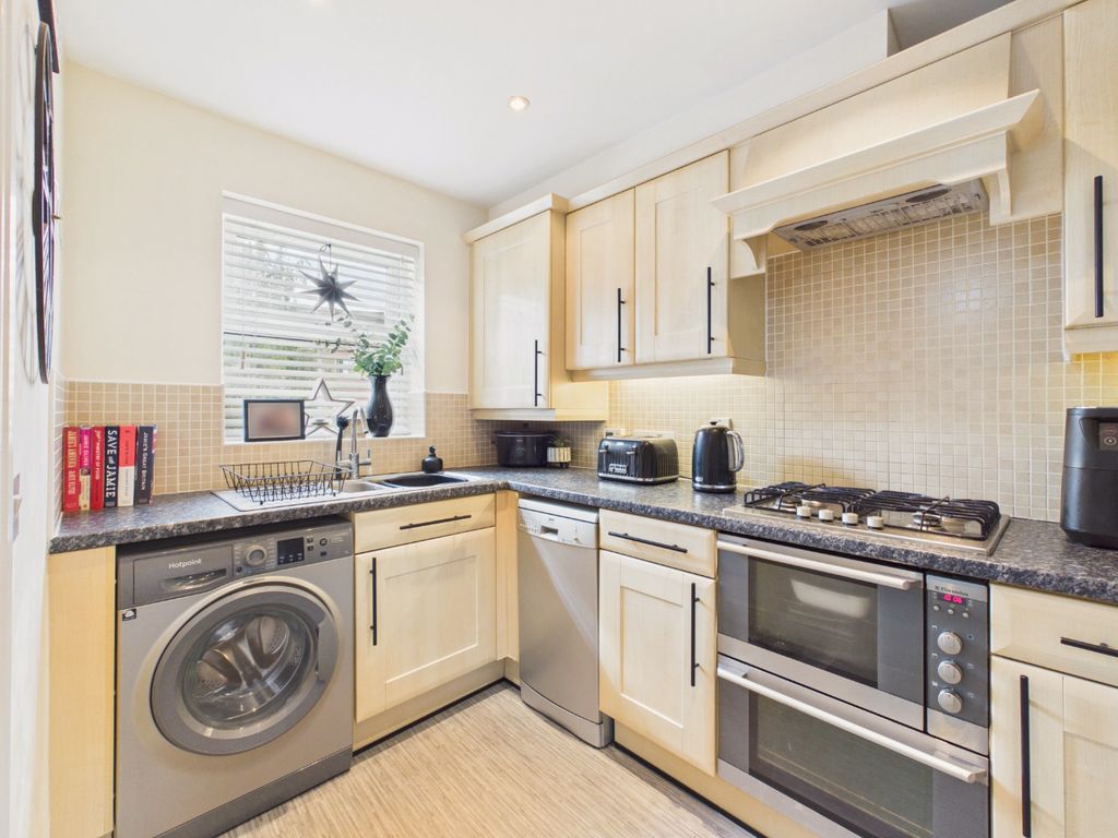 Property photo 3 of 21 5252207
