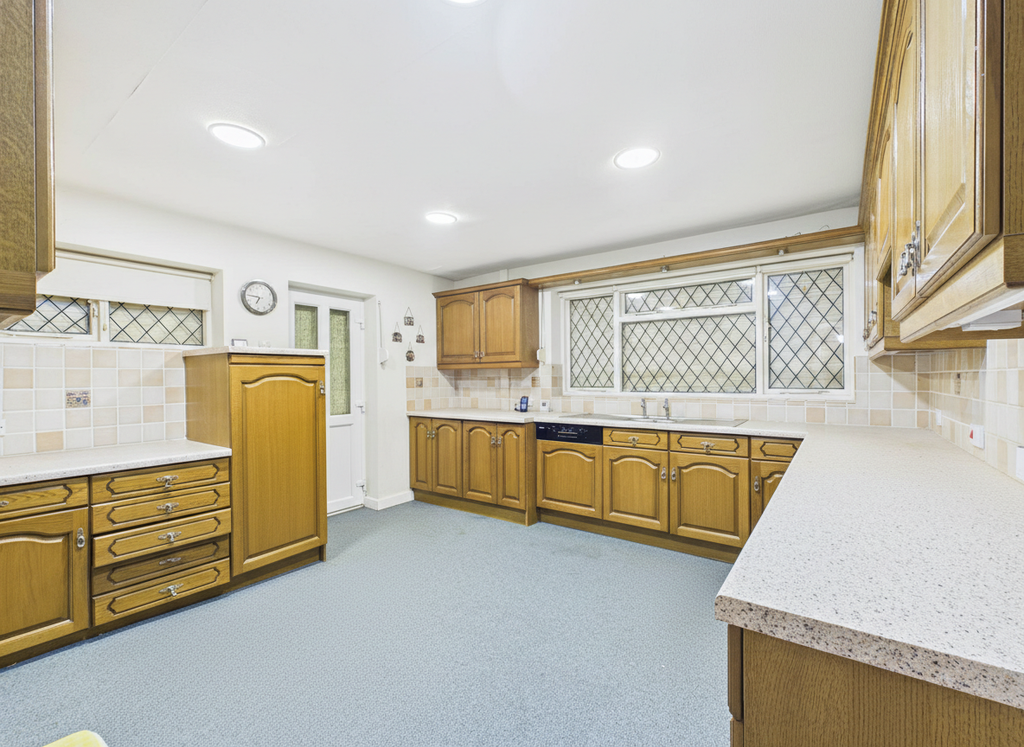 Property photo 3 of 10 Cam03830G0Pr0265Still0040011