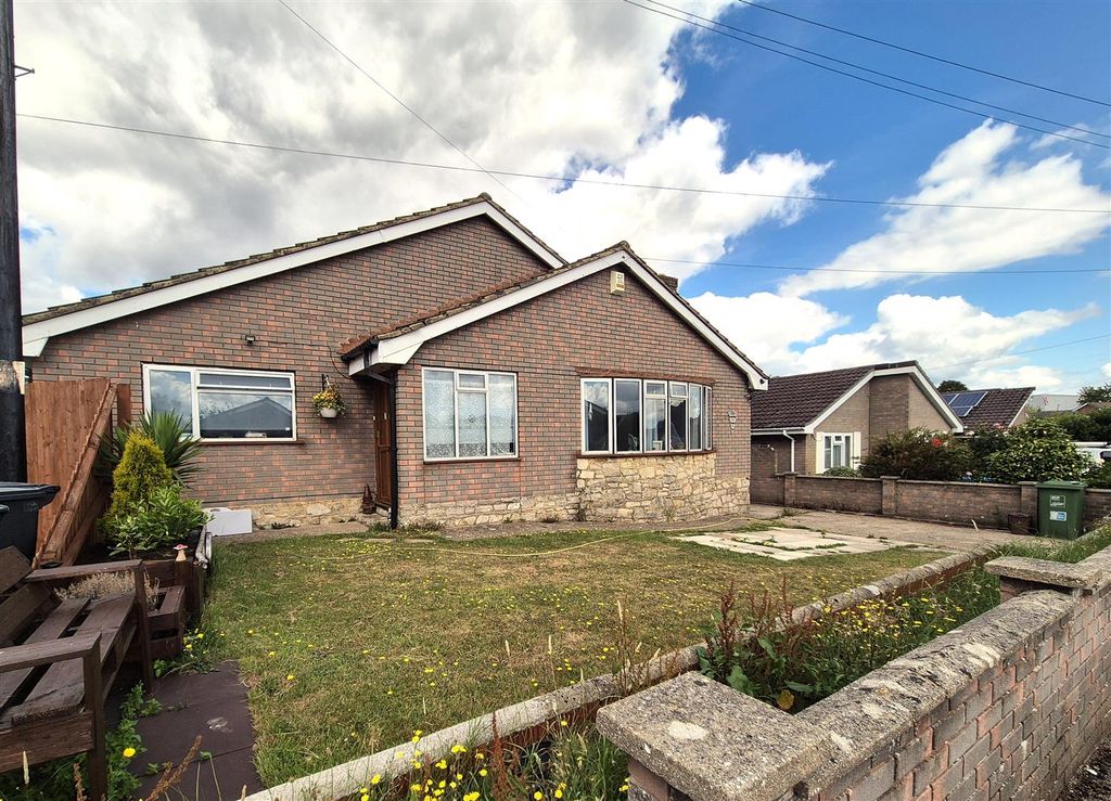 Property photo 1 of 8 59Maurfr1.Jpg