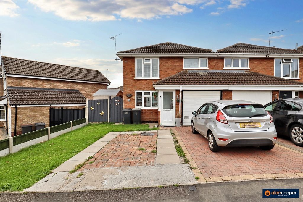 Property photo 1 of 21 4496111