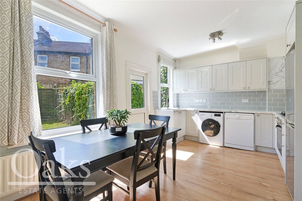 Property photo 3 of 12 Picture No. 04