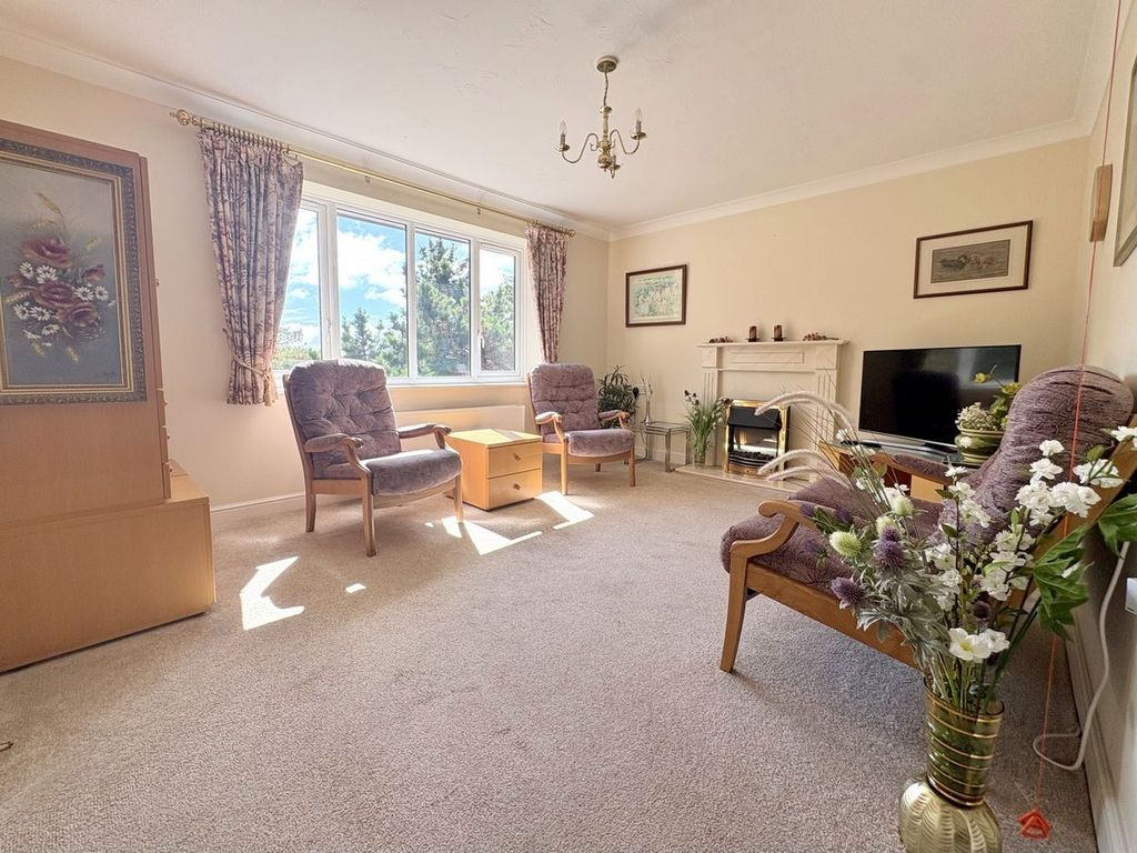 Property photo 2 of 24