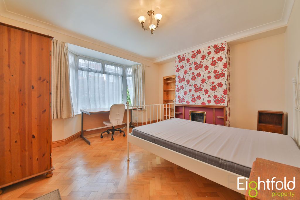 Property photo 1 of 8 Image