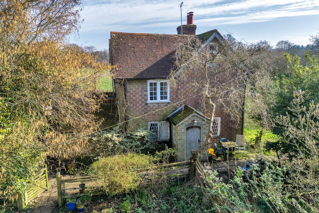 Property photo 1 of 8