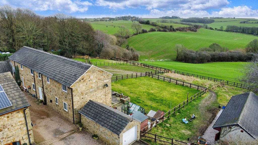 Property photo 1 of 31