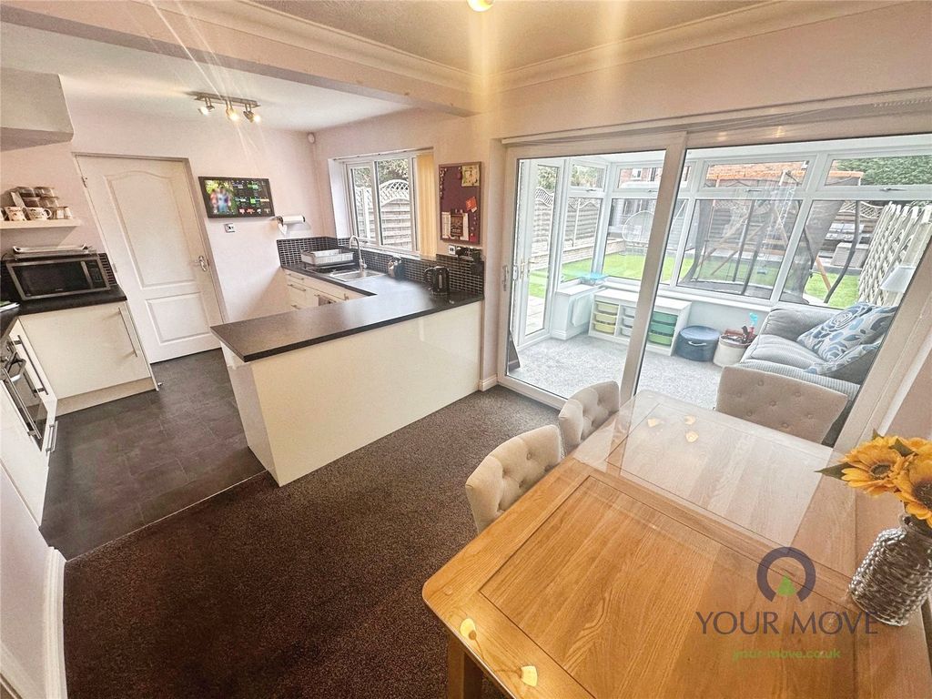 Property photo 2 of 23 Kitchen/Dinng Room