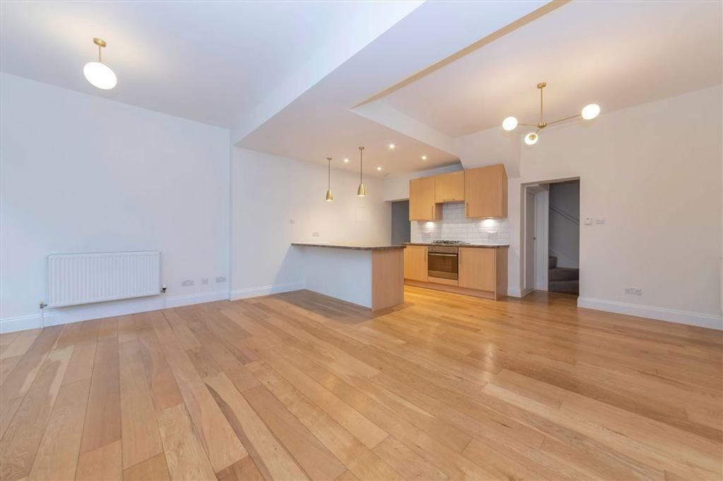 Property photo 2 of 5