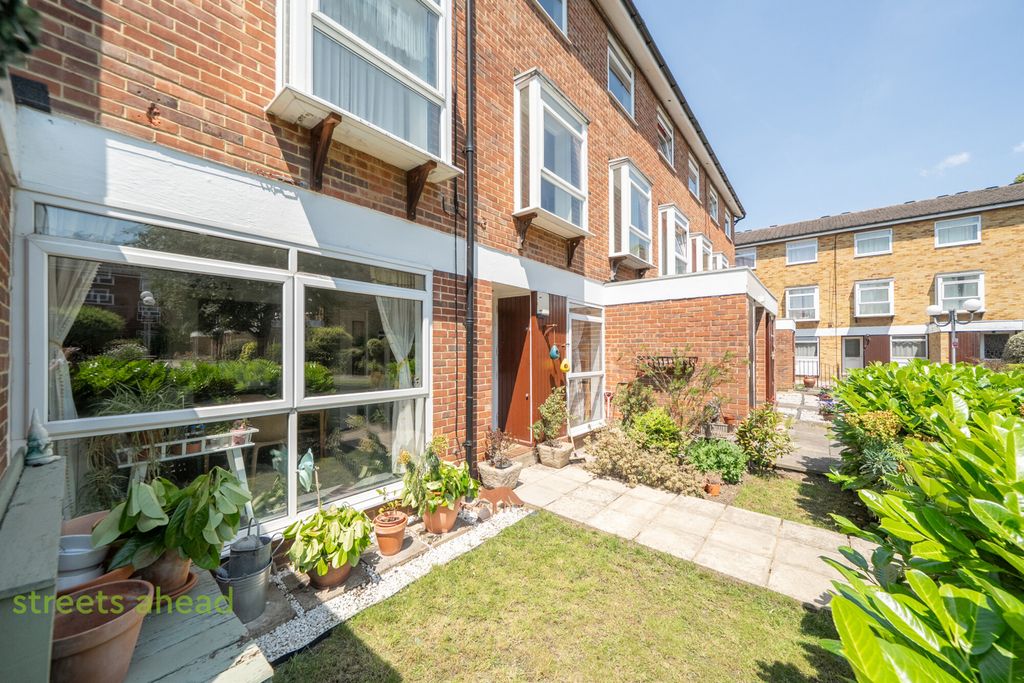 Property photo 1 of 15 1