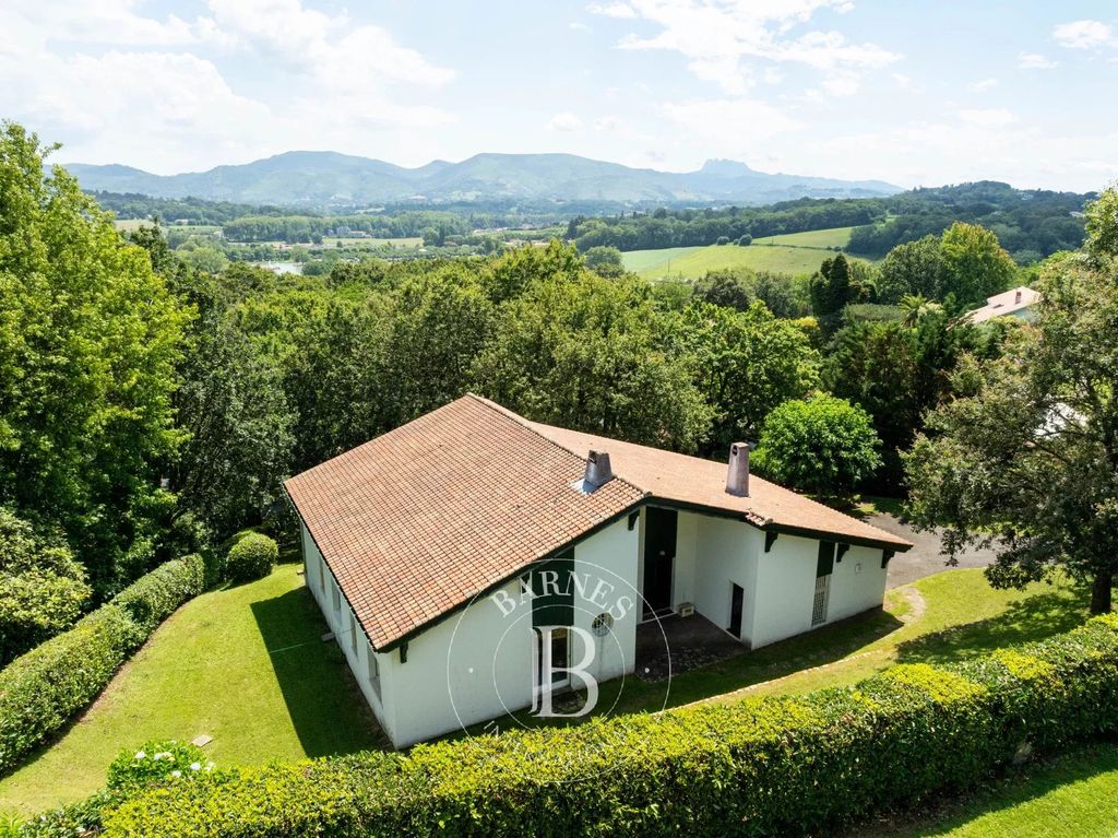 Property photo 1 of 10