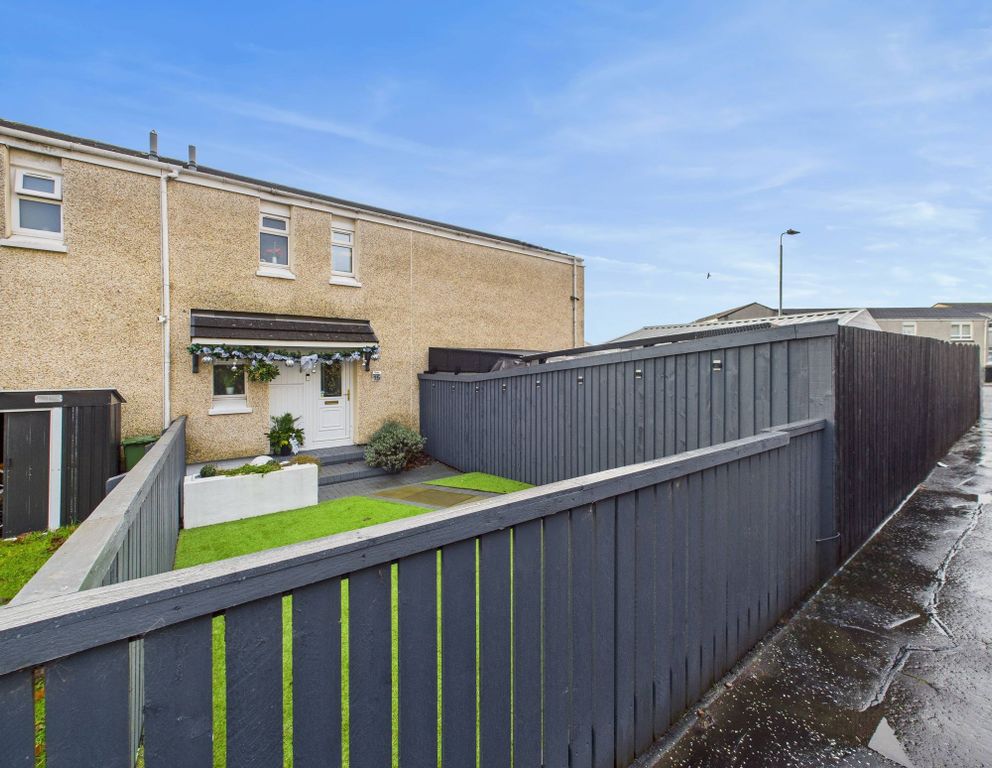 Property photo 1 of 22 Front