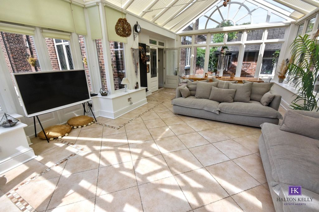 Property photo 3 of 30