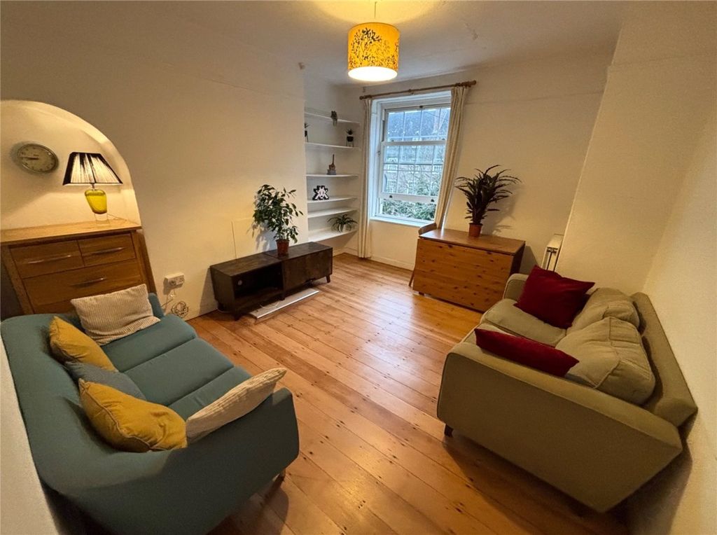 Property photo 3 of 7 Picture No. 02