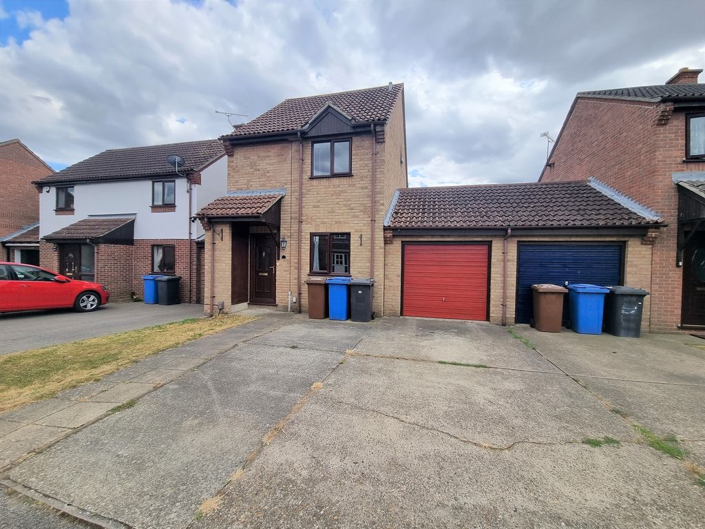 Property photo 1 of 9 Front