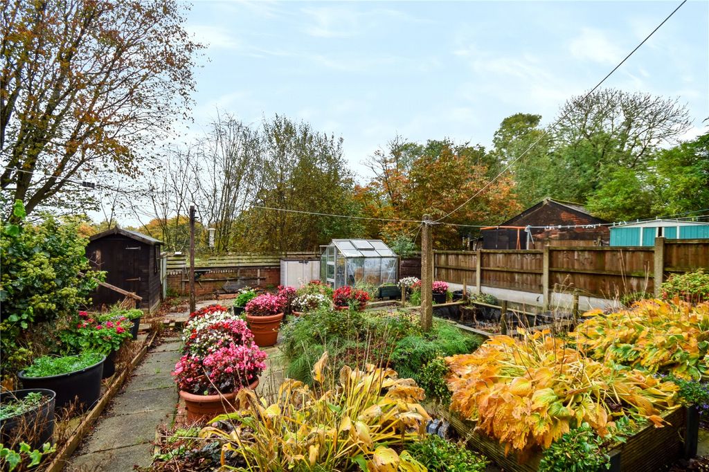 Property photo 3 of 21 Picture No. 05