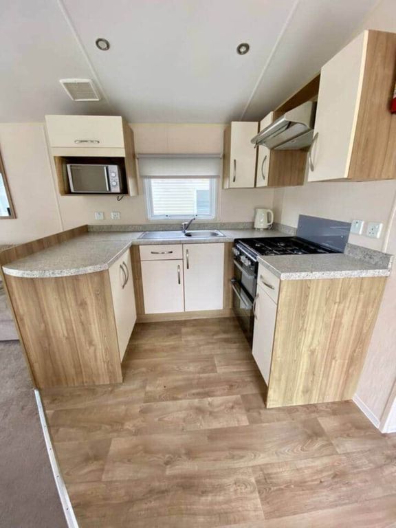 Property photo 3 of 21