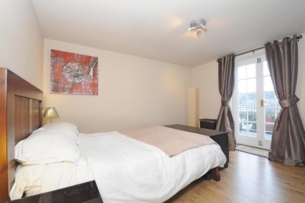 Property photo 3 of 9 Bedroom 1