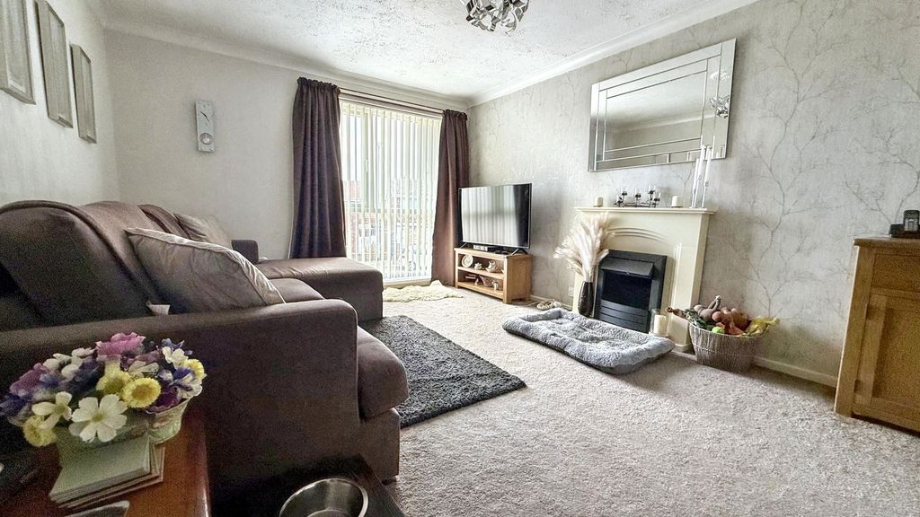 Property photo 2 of 13