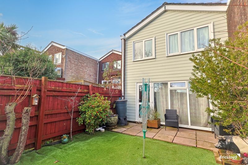 Property photo 1 of 15 Photo 11