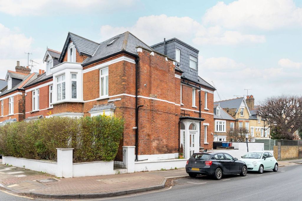 Property photo 1 of 7