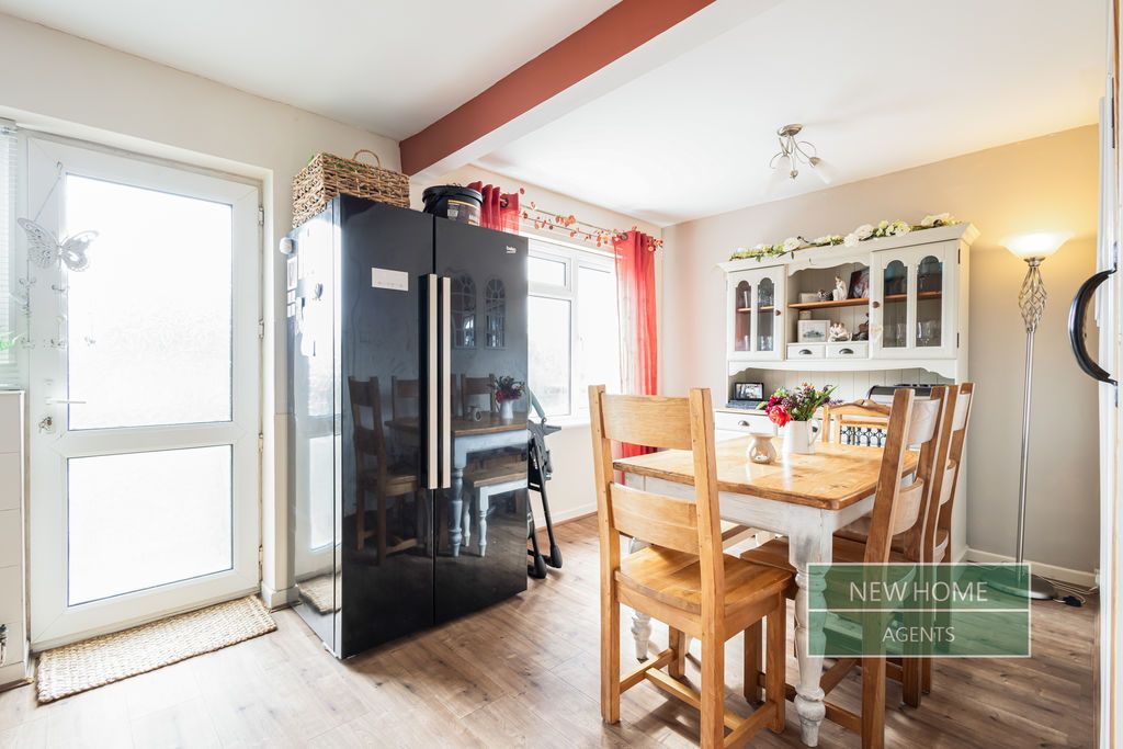 Additional image 4 of 3 bed semi-detached house for saleGreenacre Drive, Bedwas, Caerphilly CF83