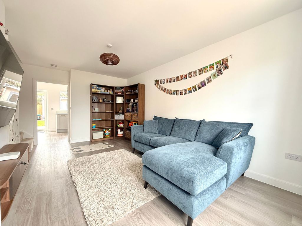 Property photo 3 of 14