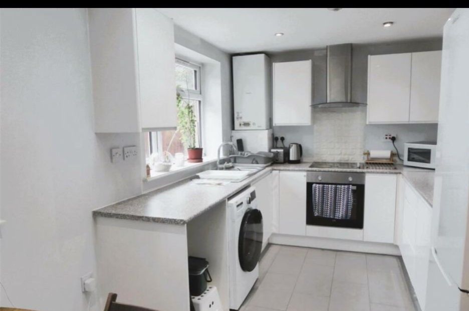 Property photo 2 of 4 Tw4 2