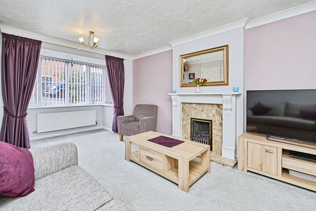 Property photo 2 of 19