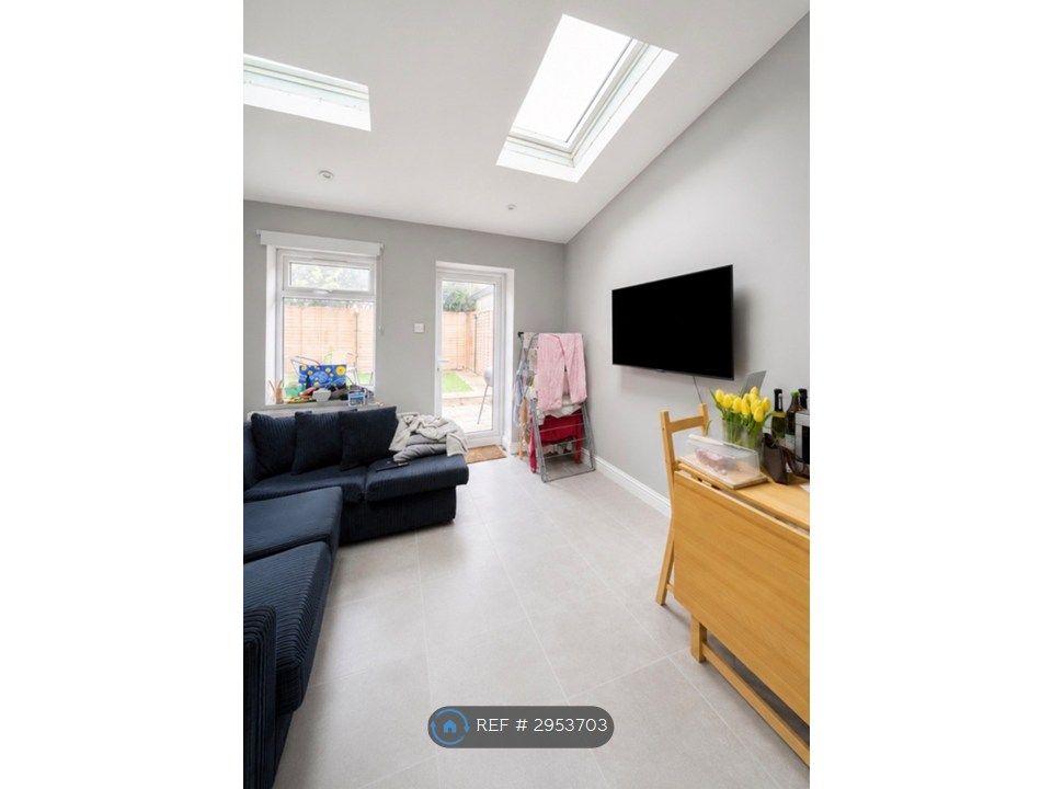 Property photo 3 of 7