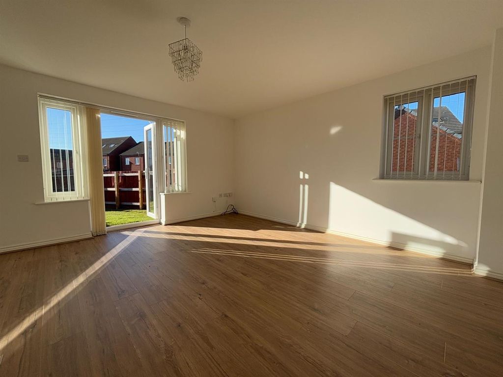 Property photo 3 of 17 Img-20251117-Wa0045.Jpg