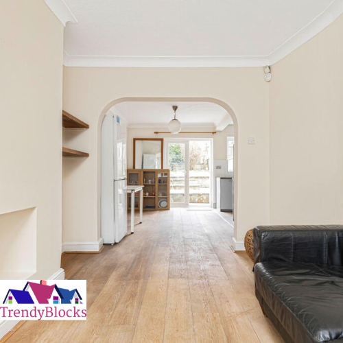 Property photo 3 of 10
