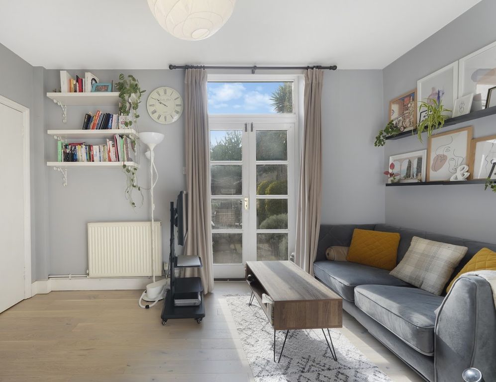 Property photo 3 of 15