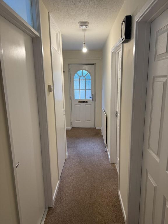 Property photo 3 of 10 Hallway