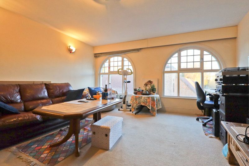 Property photo 2 of 7 Photo 1
