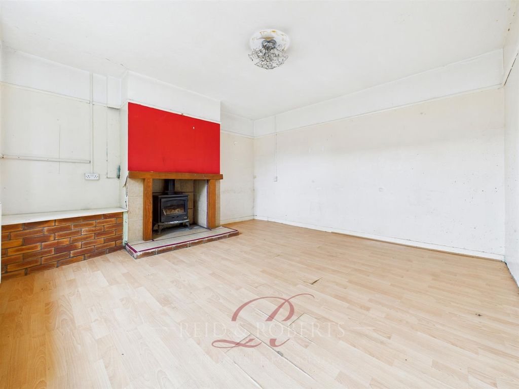 Property photo 2 of 16 Cam04884G0-Pr0083-Still007.Jpg