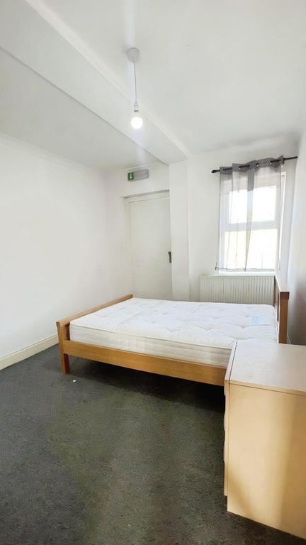 Property photo 1 of 3